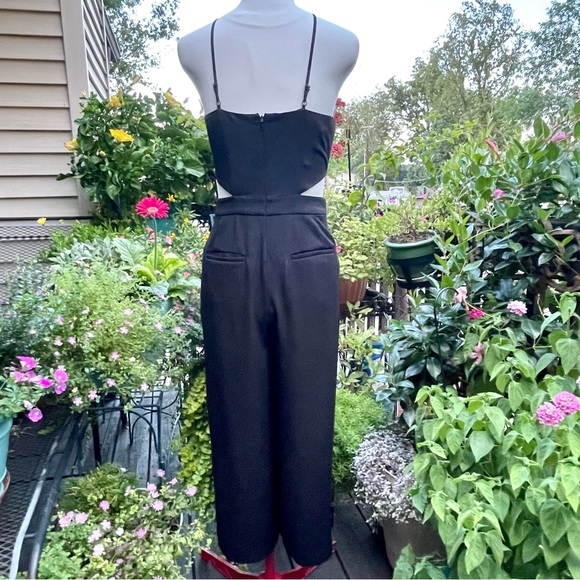 Bebe Wide Leg Cropped Length Halter Cut-out Jumpsuit Black Size 6 - Picture 7 of 14